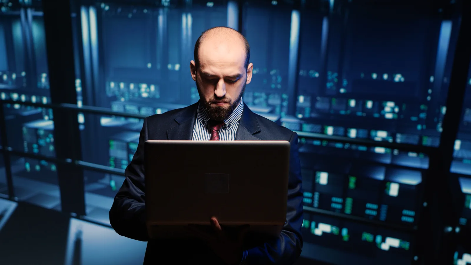 Find out how to spy on your competitors' ads easily