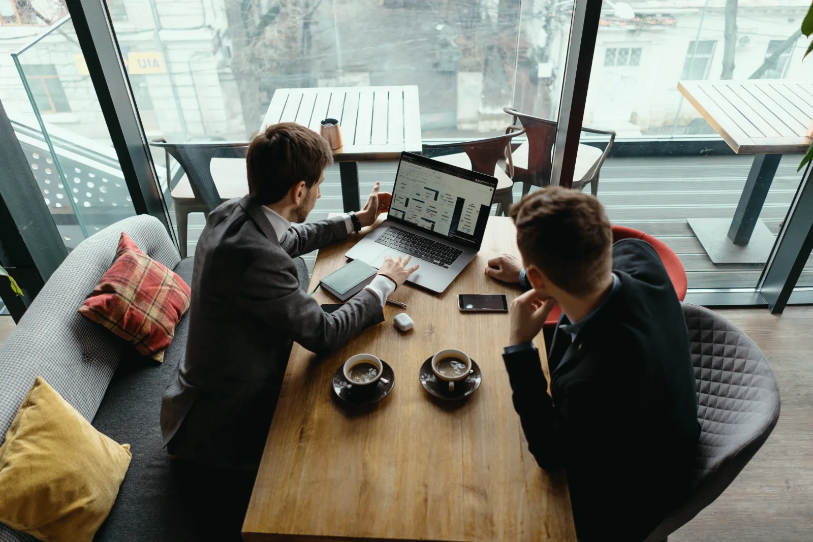 How Quebec small businesses can improve their digital customer experience