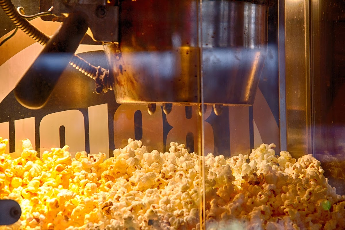 BAR ST-JOSEF - Photo 2