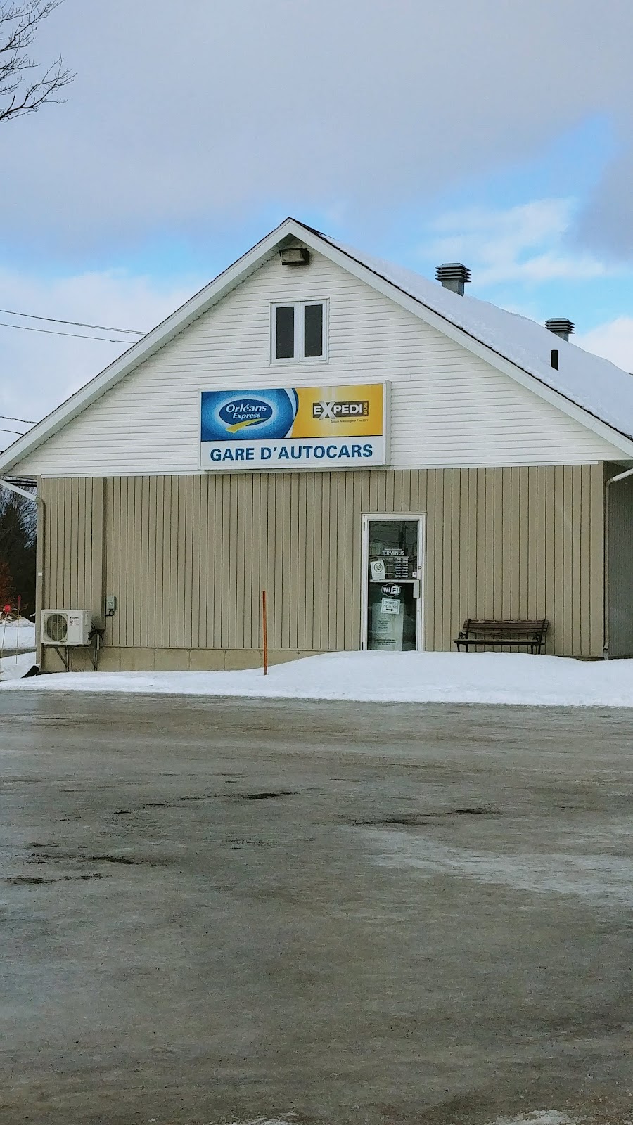 ORLÉANS EXPRESS - VICTORIAVILLE - Photo 2