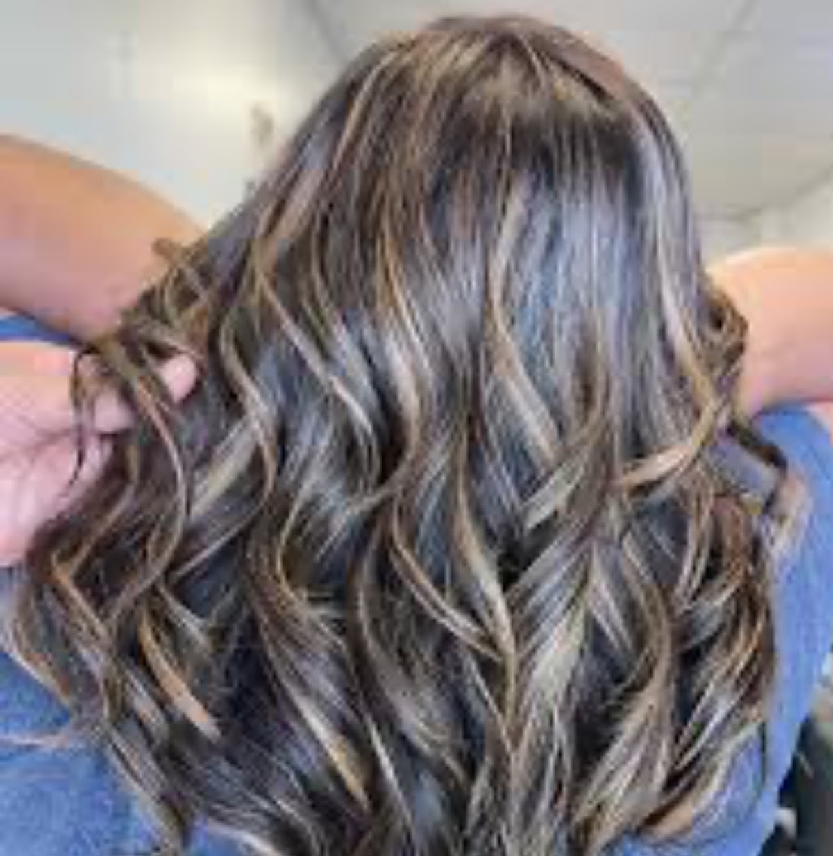 ÉLÉGANCE COIFFURE - Photo 1